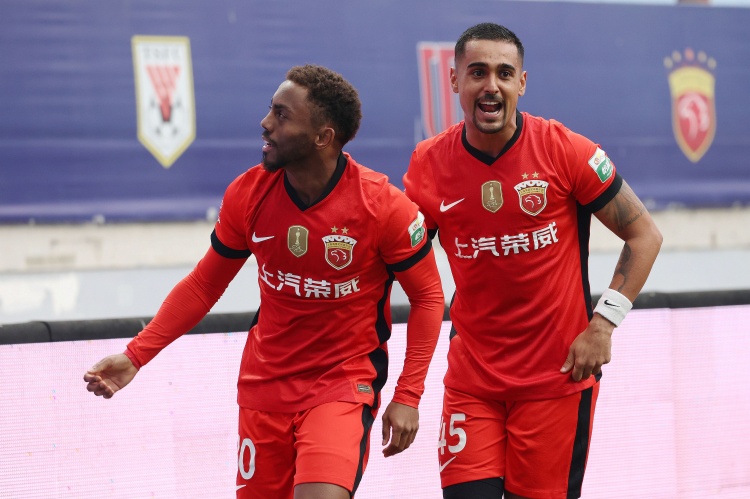 曼晚：曼联迎来24天休赛期，正考虑安排短期训练营保持球员状态