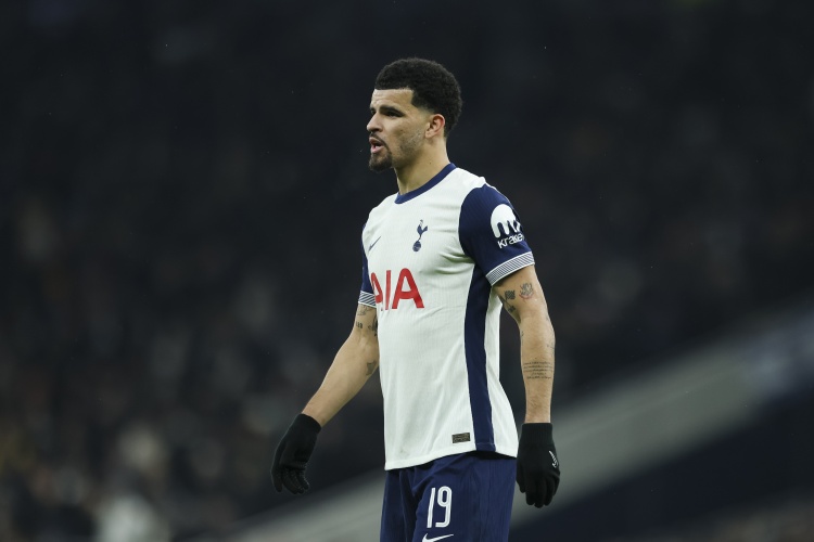 曼晚：曼联迎来24天休赛期，正考虑安排短期训练营保持球员状态